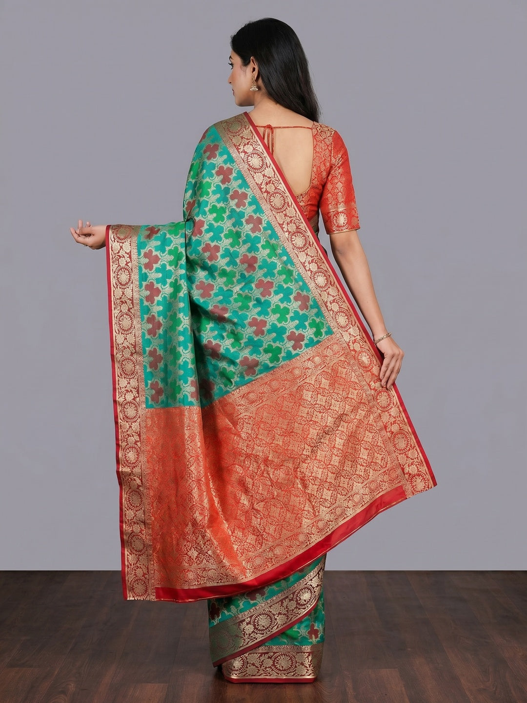 Rama Green Woven Banarasi Silk Saree - Image 2