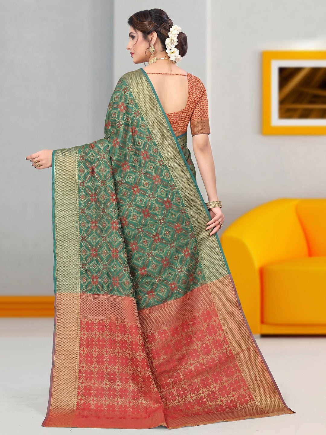 Morpich Woven Jacquard Saree - Image 1