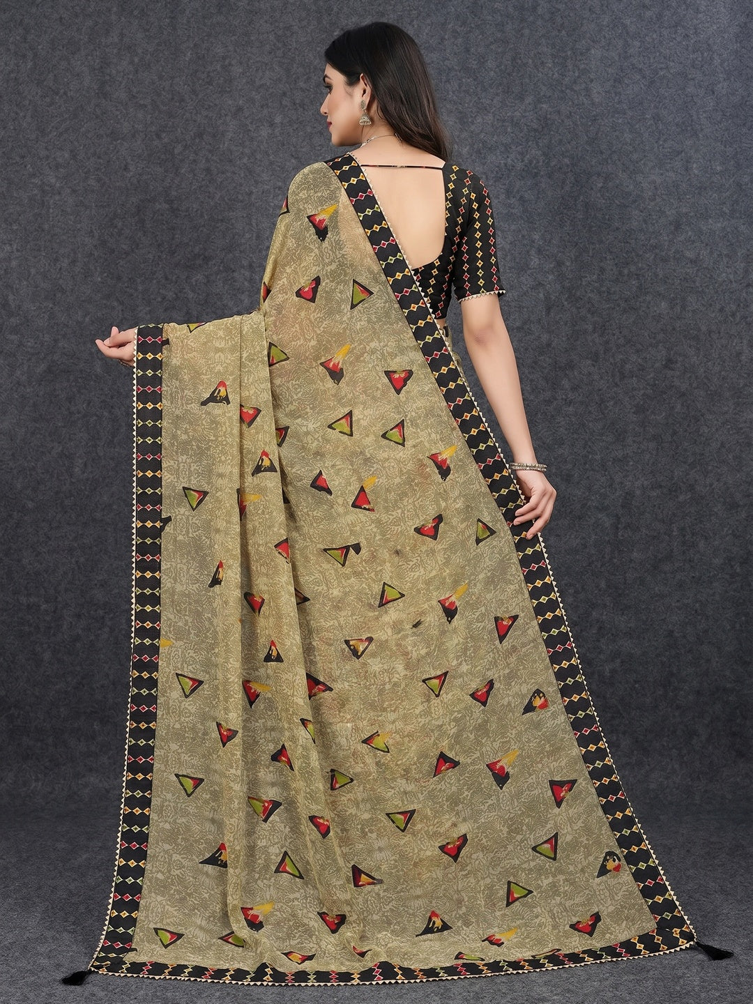 Dark Tan Geometric Printed Georgette Saree With Lace Border - Image 4