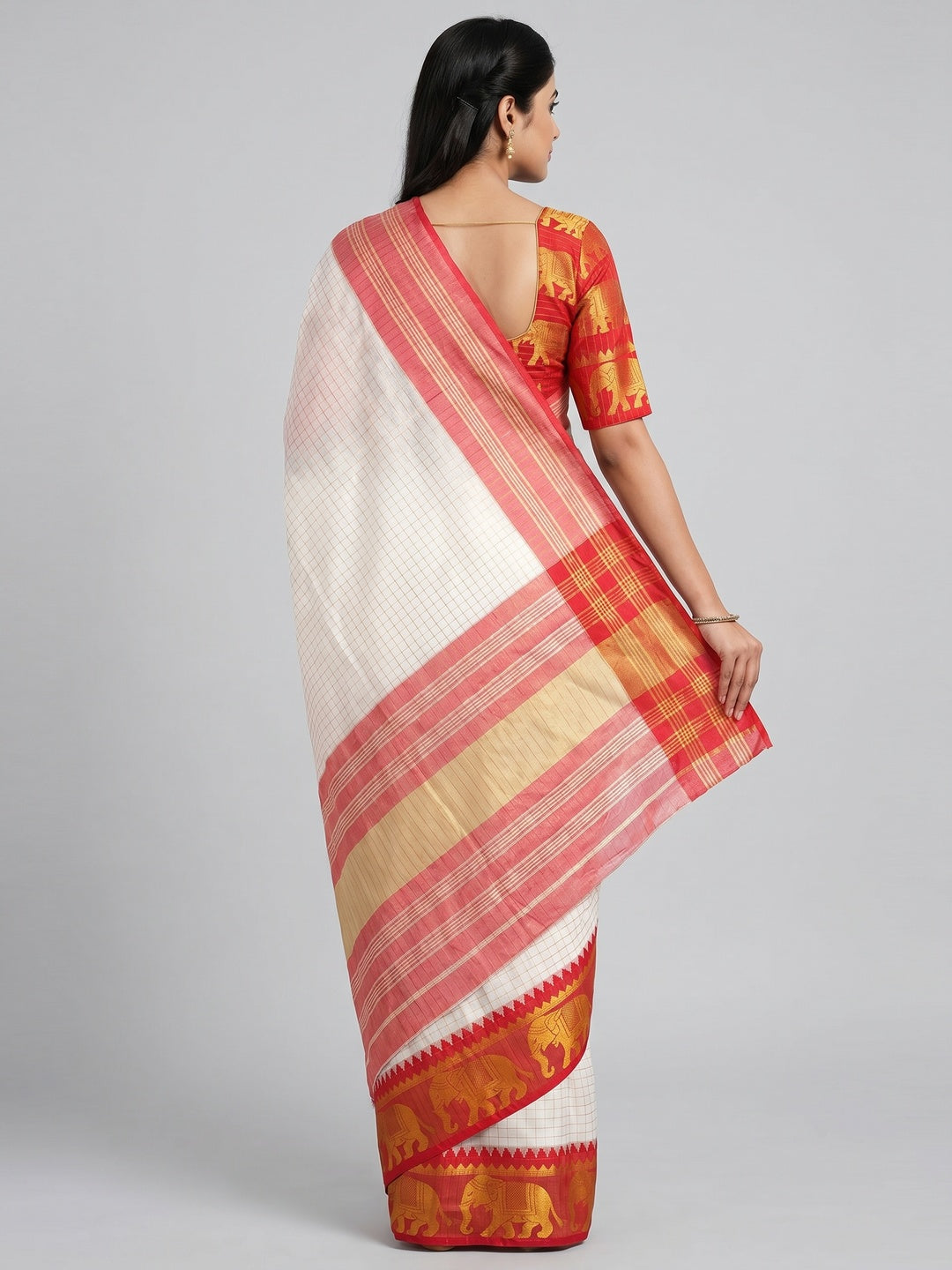 White & Red Woven Cotton Silk Saree With Tassels - Image 4