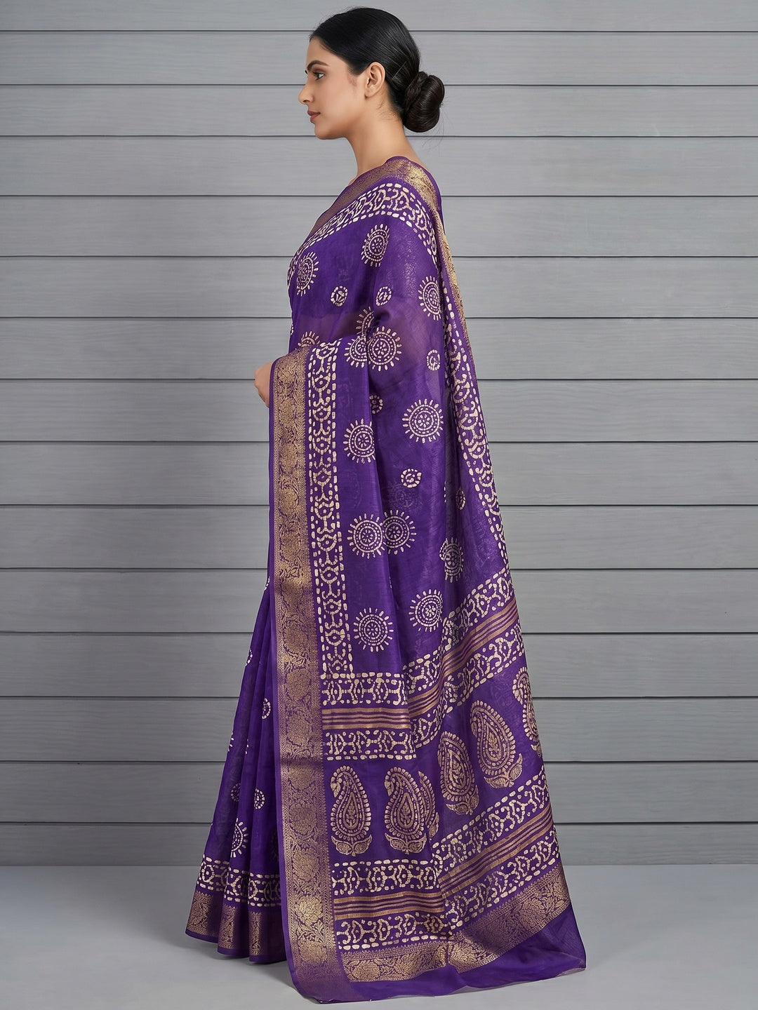 Violet Printed Cotton Silk Saree - Image 2