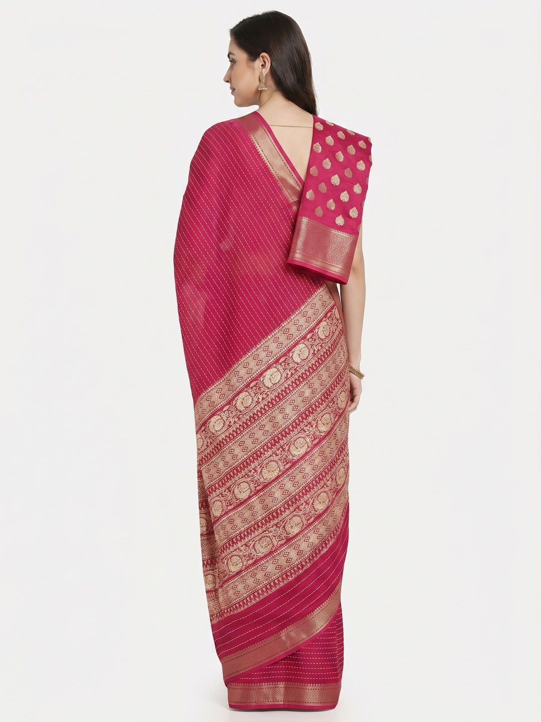 Magenta Printed Dola Silk Saree With Jacquard Border - Image 3