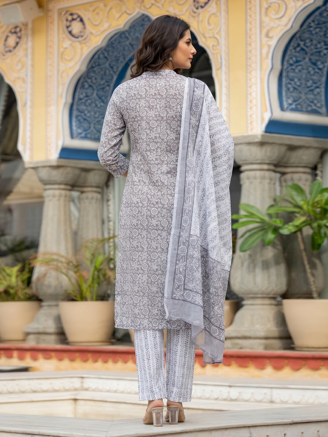 Aariya Designs Elegant Grey Floral Printed Pure Cotton Salwar Suit Set - Image 1