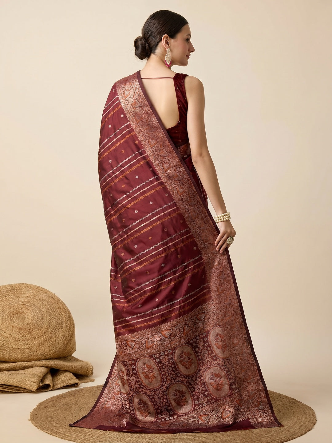 Maroon Floral Woven Pure Silk Saree - Image 2
