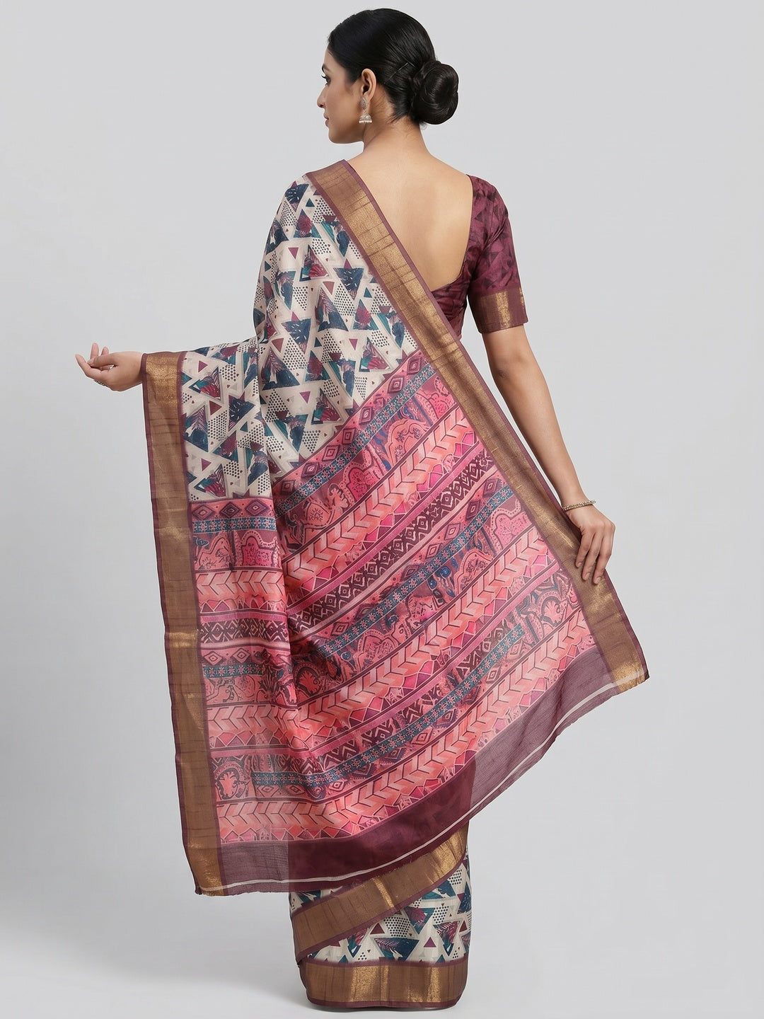 Off White Digital Printed Tussar Silk Saree - Image 3