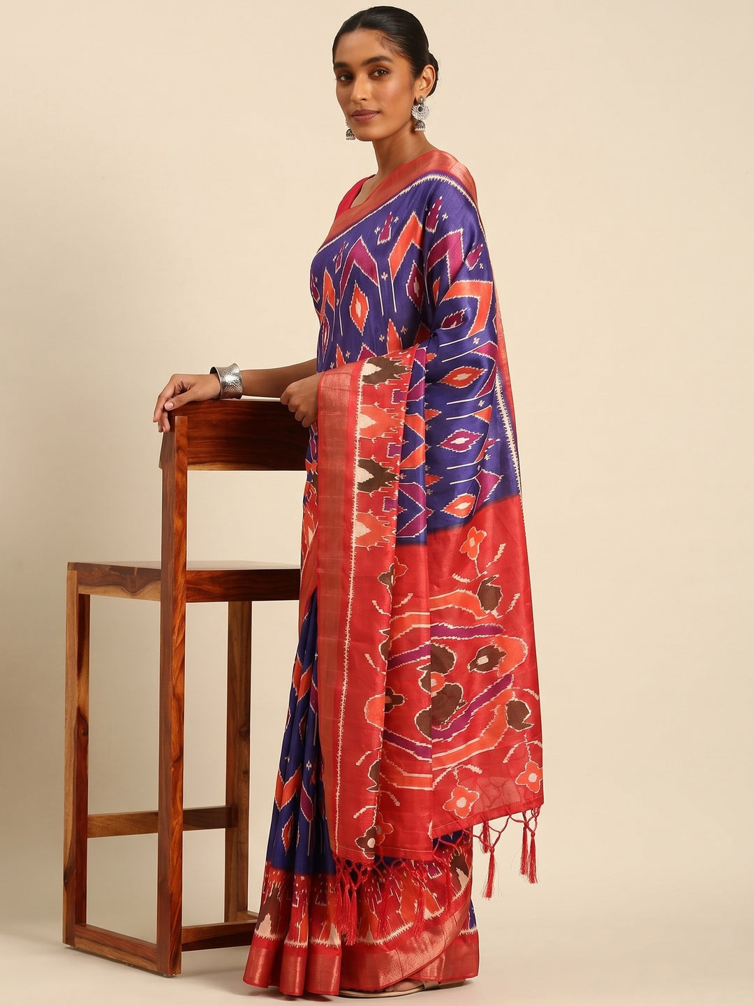 Blue Digital Printed Cotton Blend Saree With Woven Border - Image 1