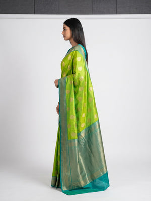 Green Butti Work Banarasi Silk Saree - Image 2