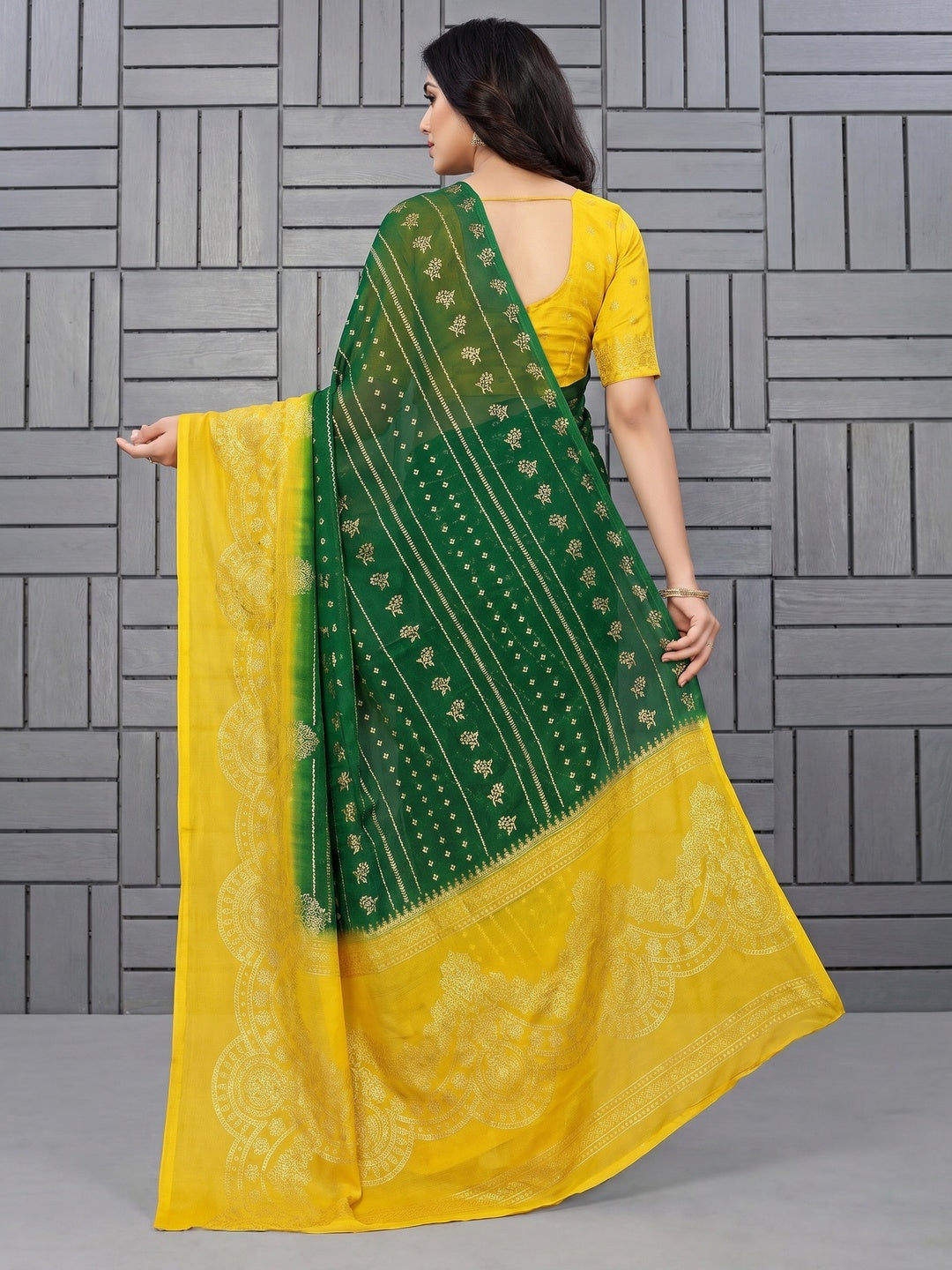 Green & Yellow Foil Printed Chiffon Saree - Image 2