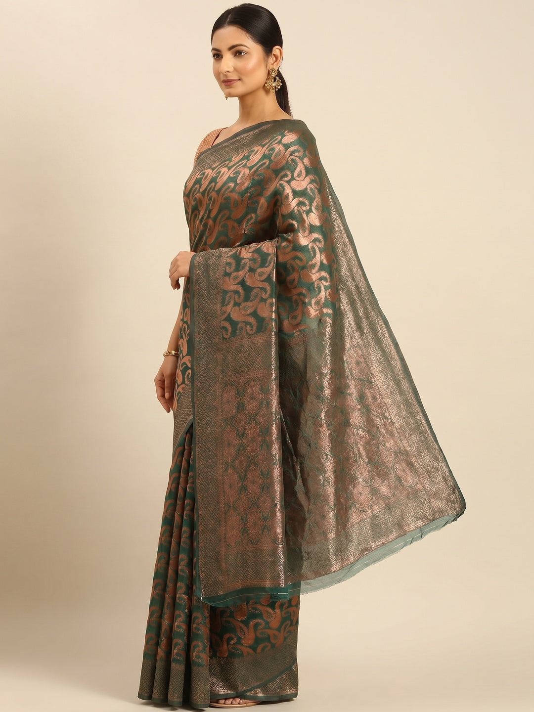 Green Floral Woven Cotton Silk Saree - Image 2