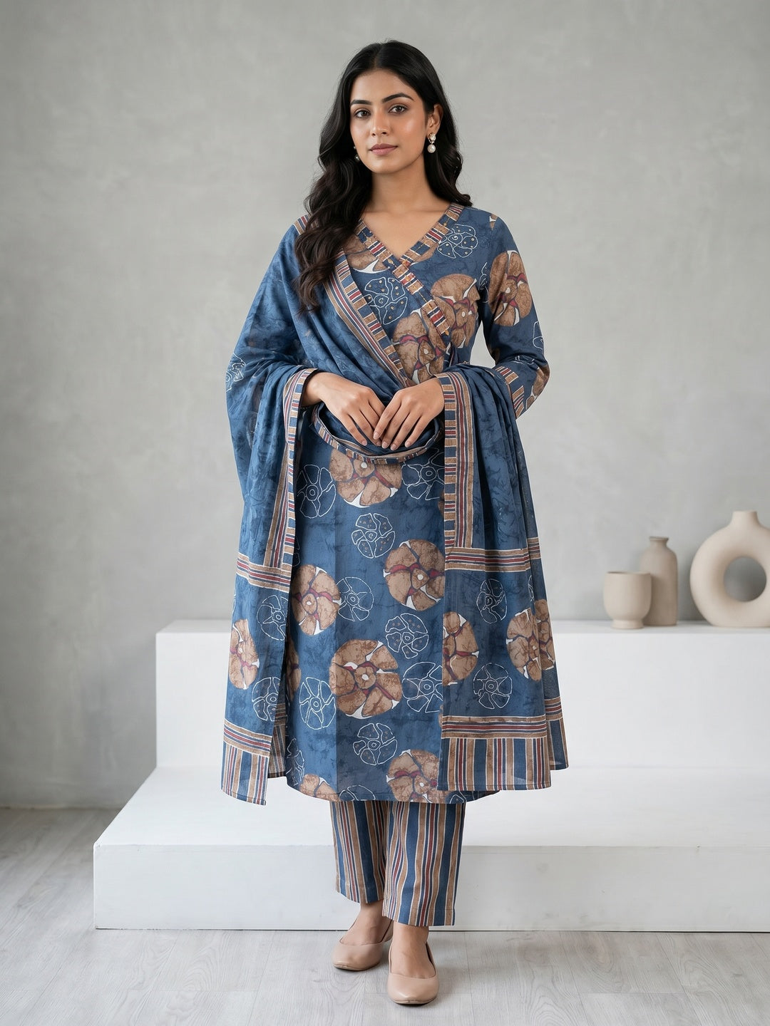 Blue Pure Cotton Floral Printed Salwar Suit Set - Image 1