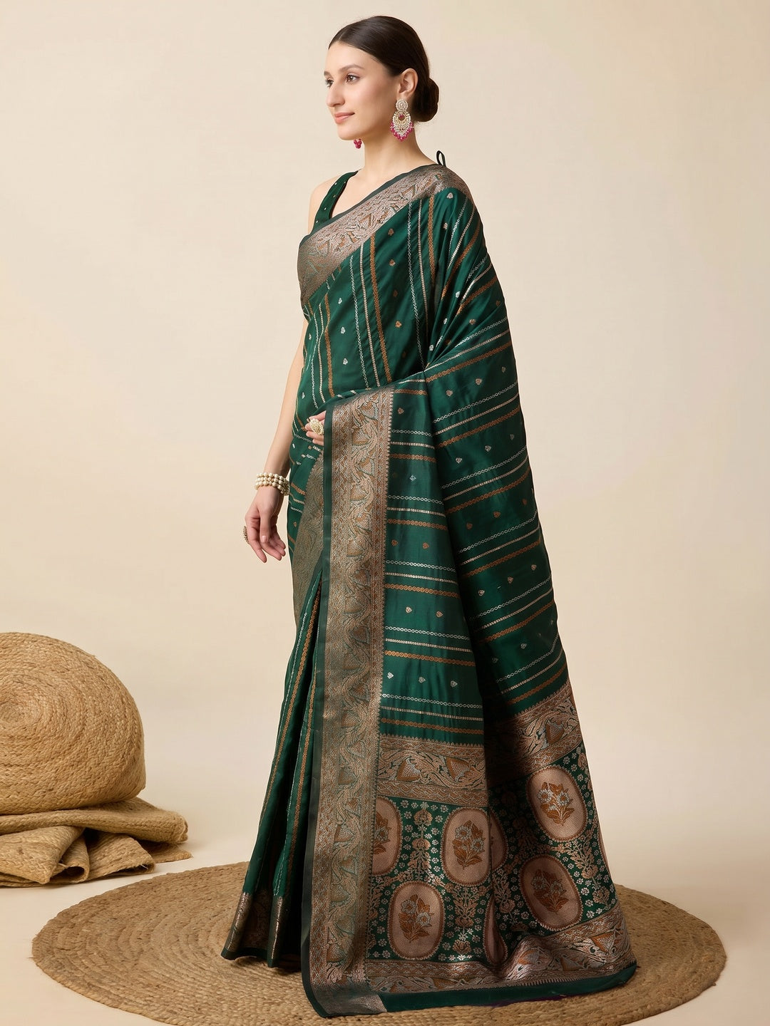 Green Floral Woven Pure Silk Saree - Image 2