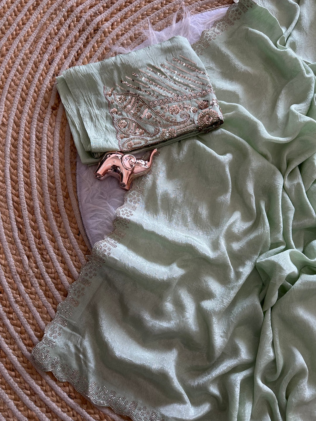 Peachmode Green Soft Crunchy Silk Saree with Diamond and Embroidery Work - Image 4