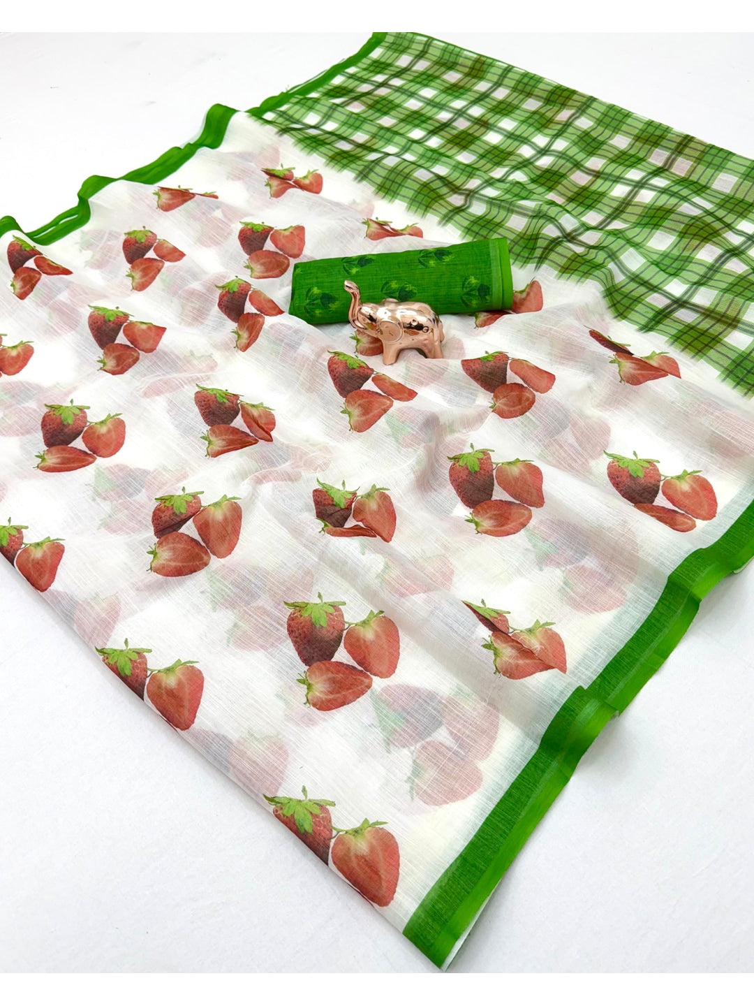 Peachmode Green Soft Linen Saree with Lehariya fruit print - Image 3