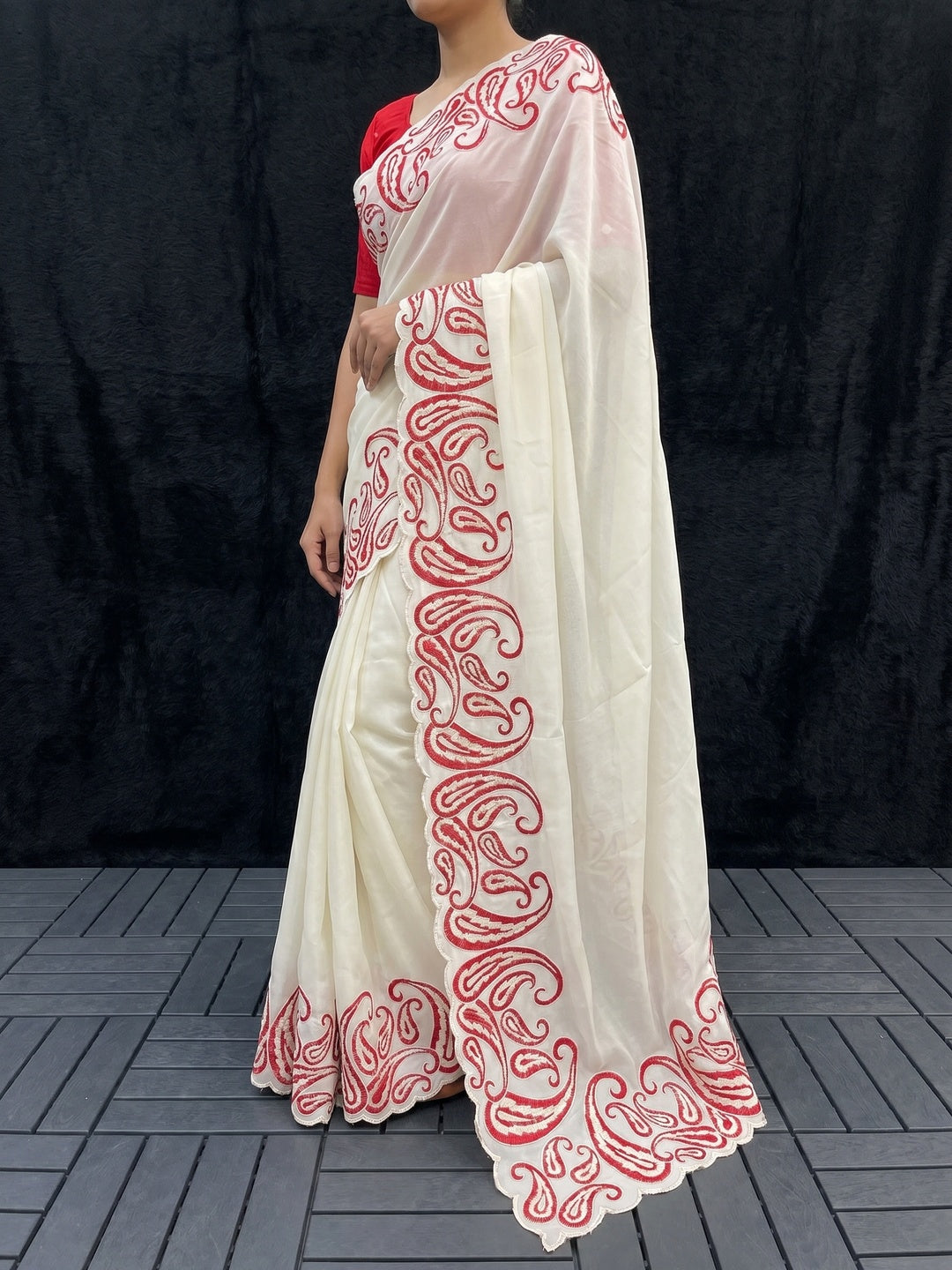 Off White Embroidered Vichitra Silk Saree - Image 3
