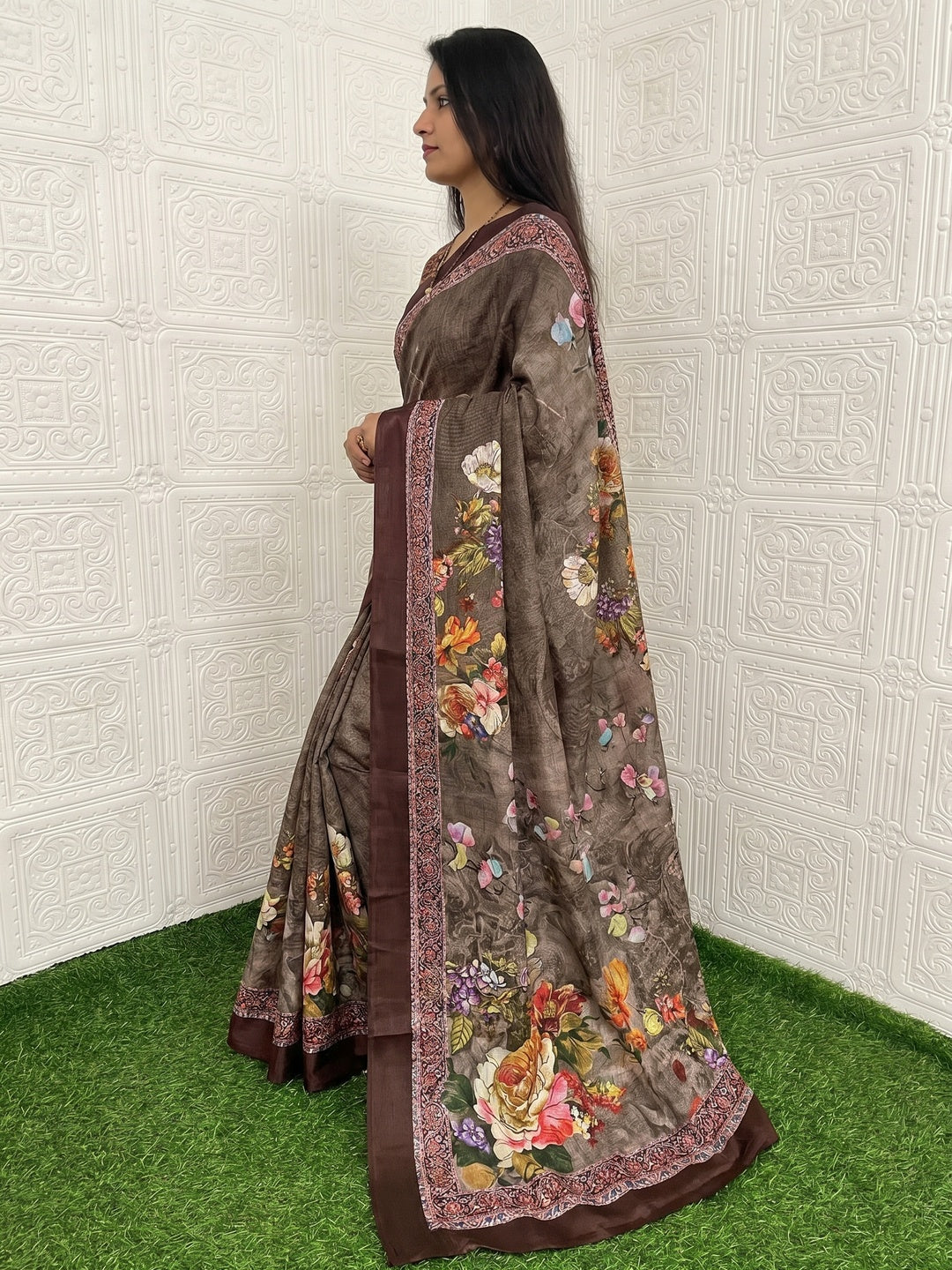 Brown Floral Digital Printed Chinon Silk Saree - Image 3