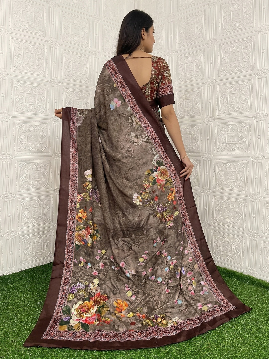 Brown Floral Digital Printed Chinon Silk Saree - Image 2