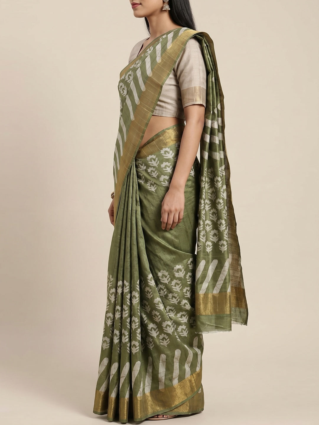 Green Floral Digital Printed Tussar Silk Saree - Image 3