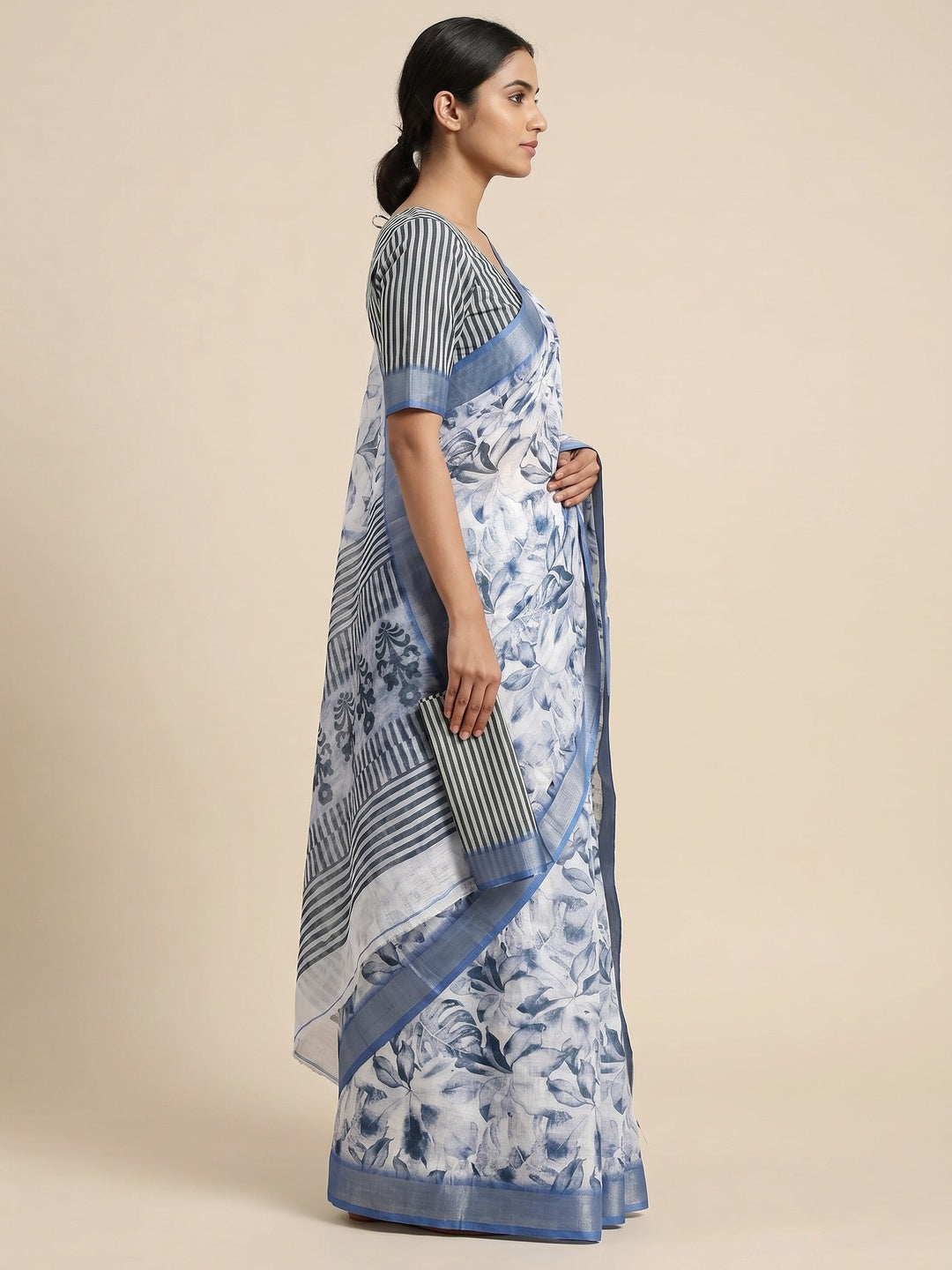 White & Blue Floral Digital Printed Linen Saree With Zari Border - Image 2