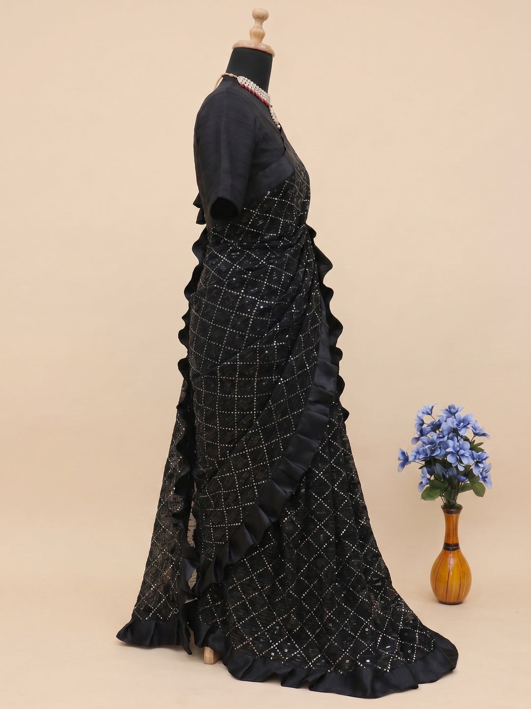Black Sequins Embellished Georgette Saree - Image 3