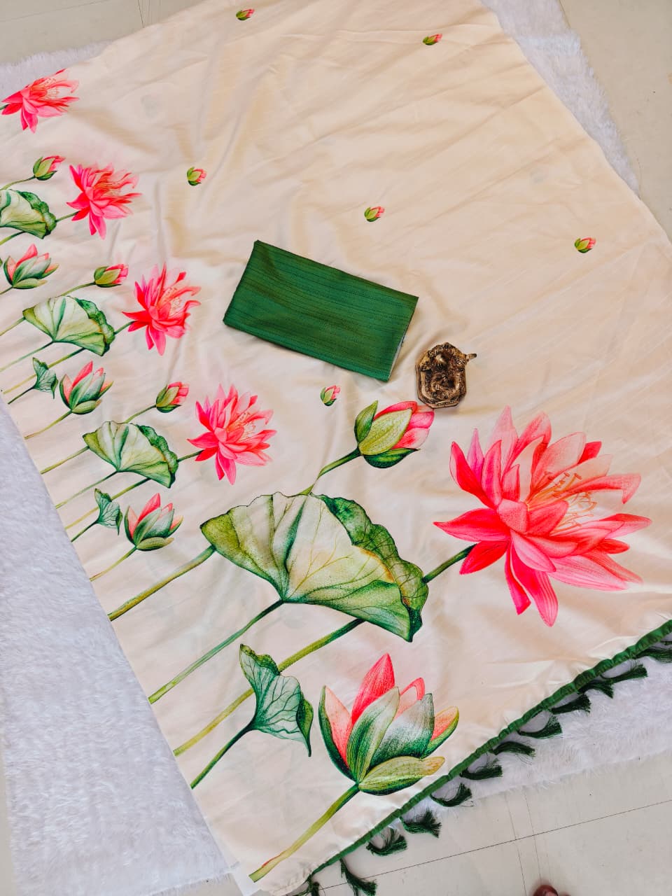Peachmode Cream Tusser Silk Floral Print Saree - Image 4