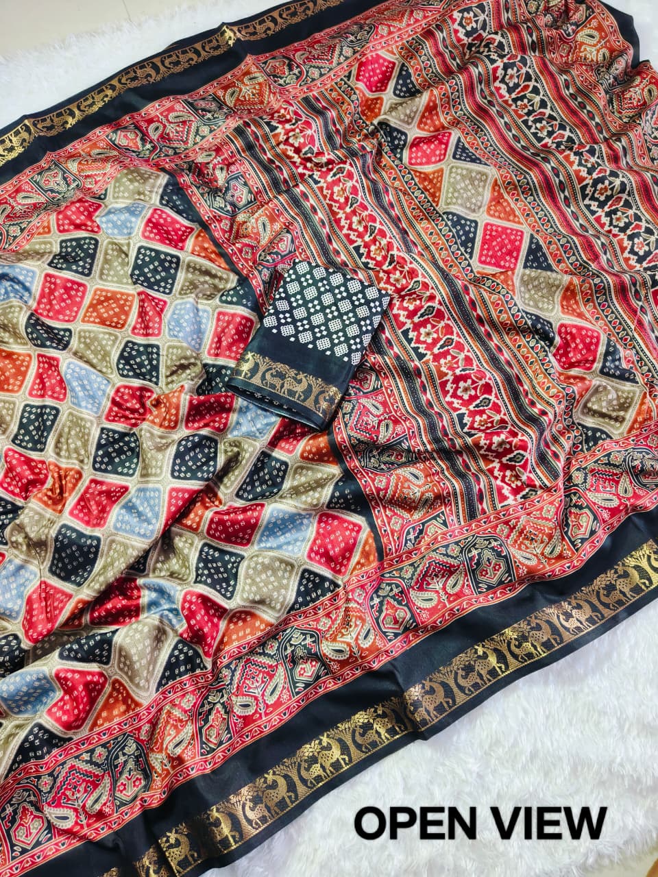 Peachmode Multicolor Dola Silk Patola Bandhani Print Saree - Image 3