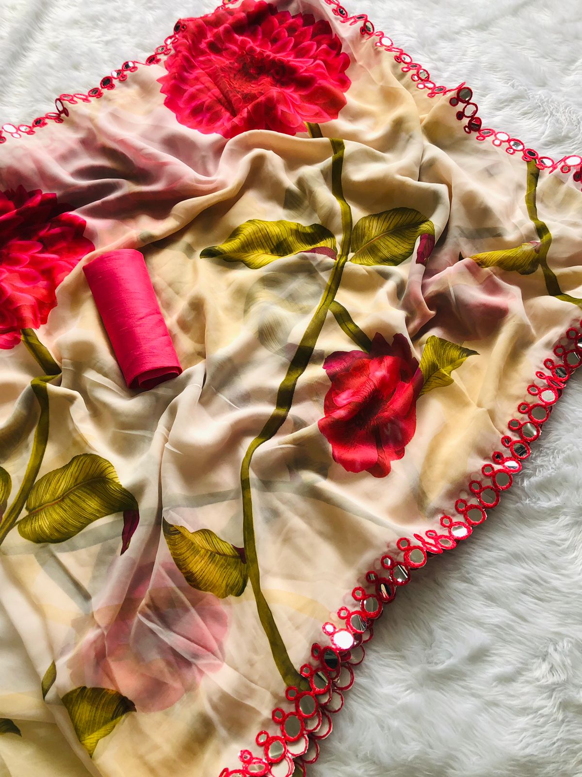 Peachmode Cream Georgette Floral Mirror Work Saree - Image 6