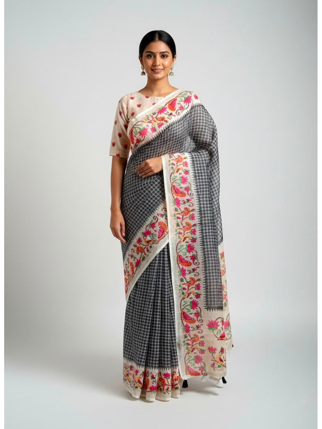 Peachmode Grey Soft Linen Saree with checks floral border - Image 3
