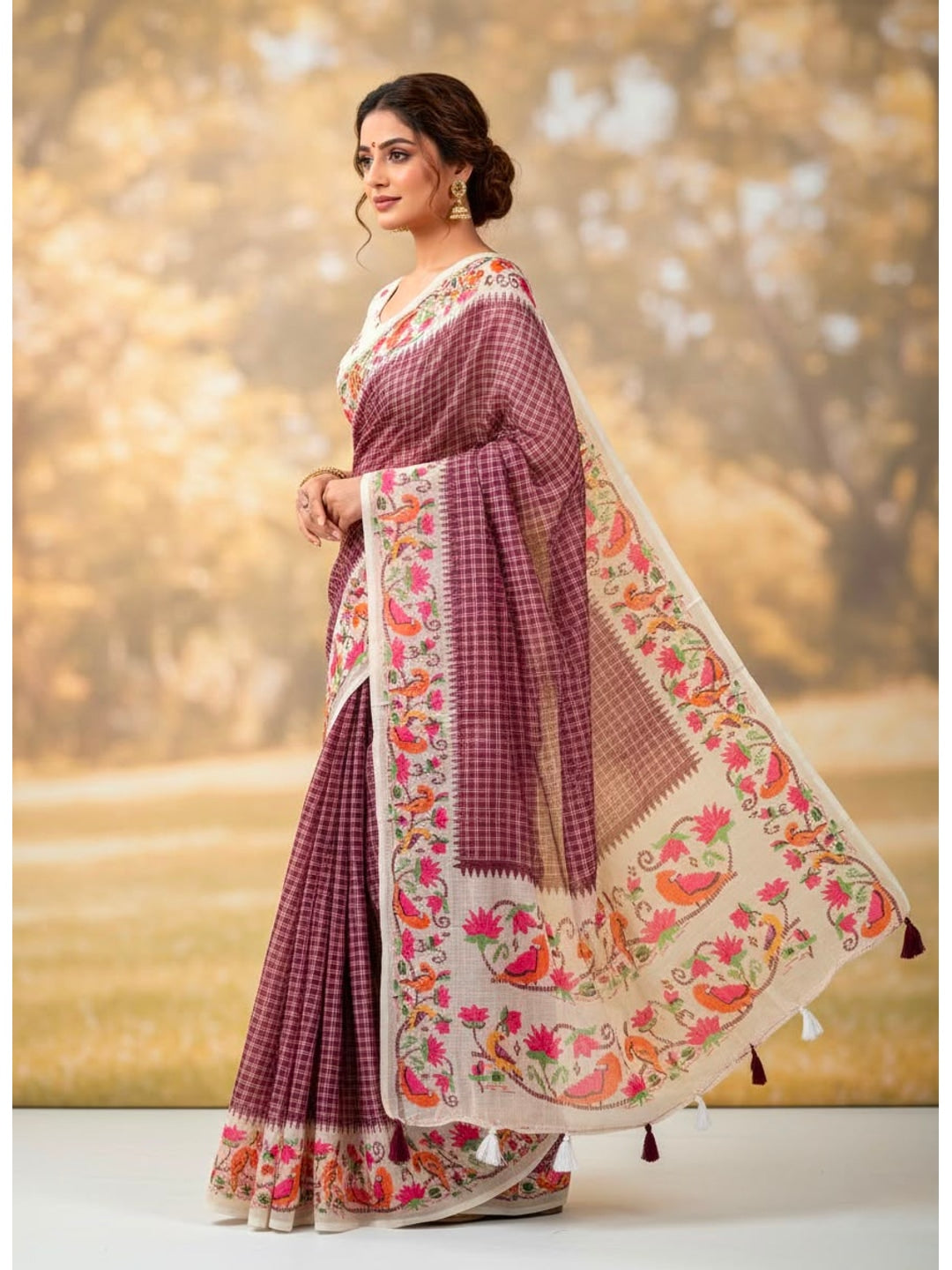 Peachmode Wine Soft Linen Saree with checks floral border - Image 3