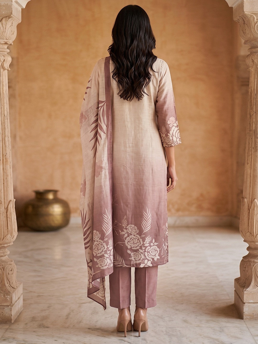 Dusty Pink Gucci Silk Printed Salwar Suit Set - Image 3