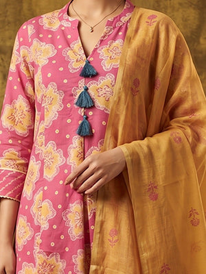 Pink Pure Cotton Floral Printed Salwar Suit Set - Image 2