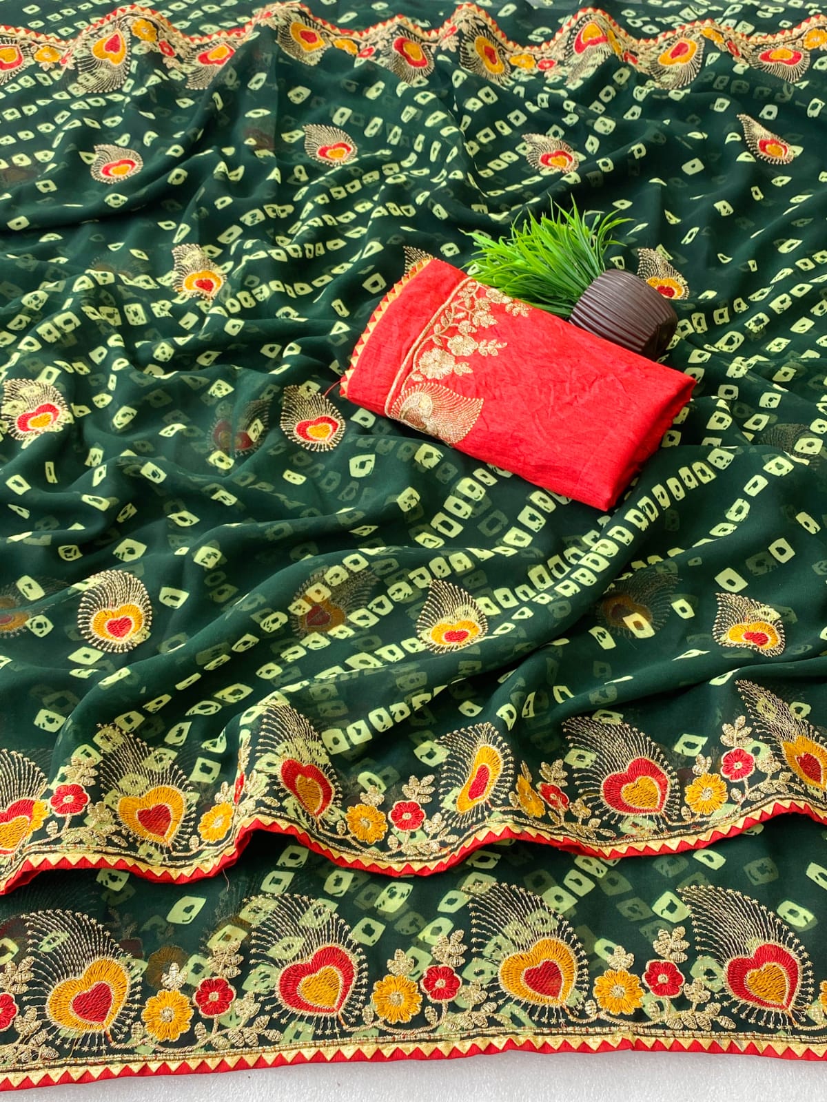 Peachmode Green Georgette Bandhani Saree with Embroidered Border - Image 3