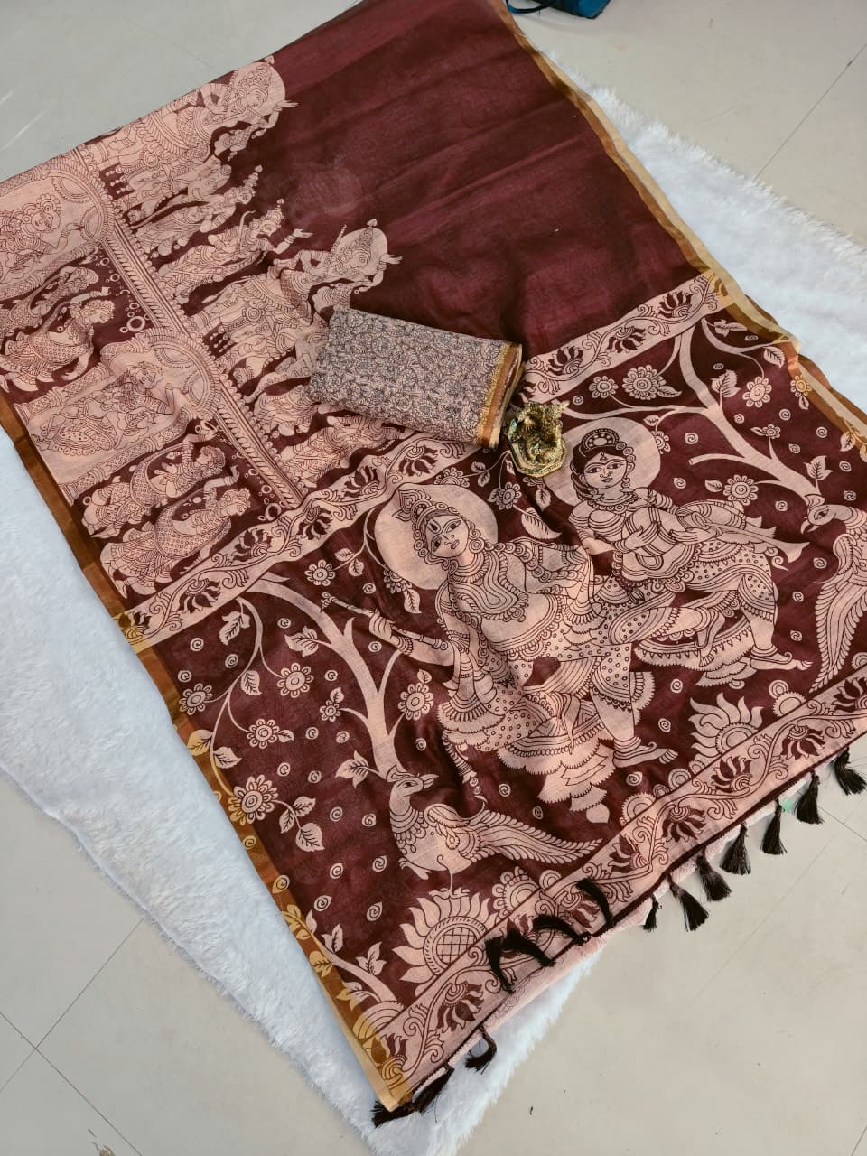 Peachmode Maroon Linen Cotton Kalamkari Print Saree - Image 2