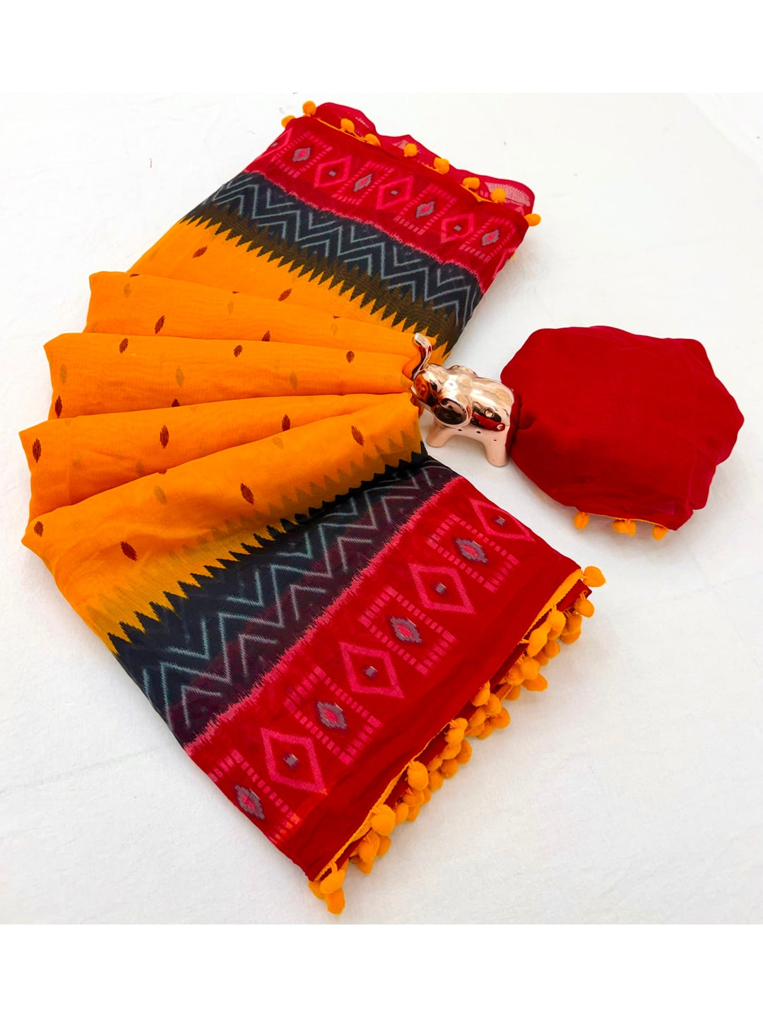 Peachmode Orange Mul Mul Cotton Saree with Digital Print - Image 2