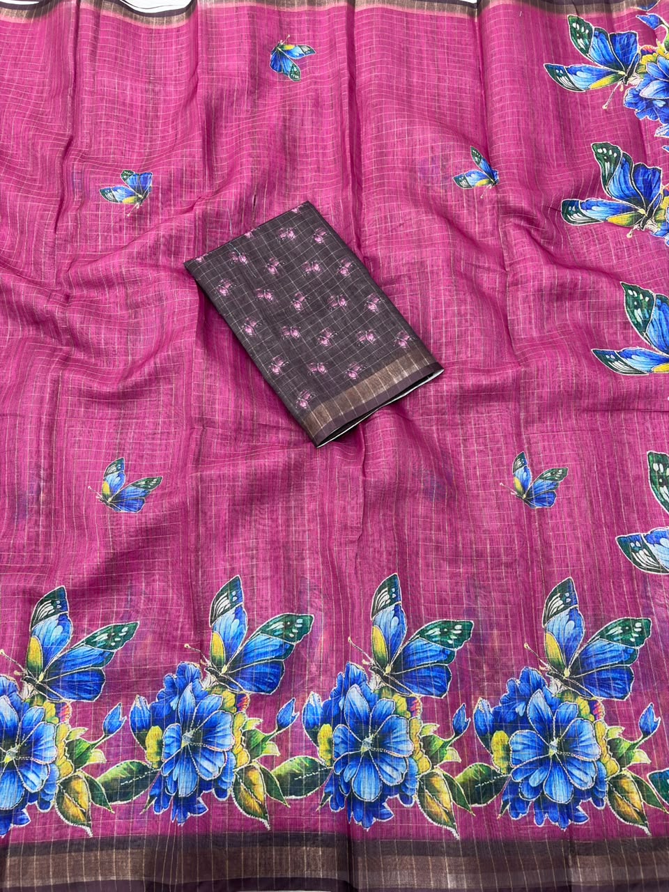 Peachmode Magenta Linen Cotton Checks Weave Digital Print Saree - Image 7