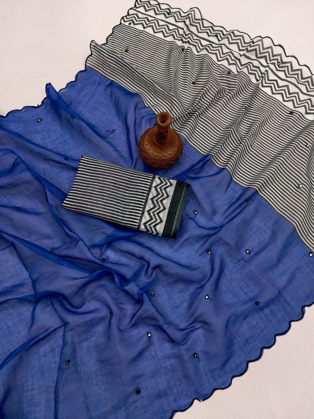Royal Blue Soft Linen Cotton Zigzag Mirror Work Saree - Image 3