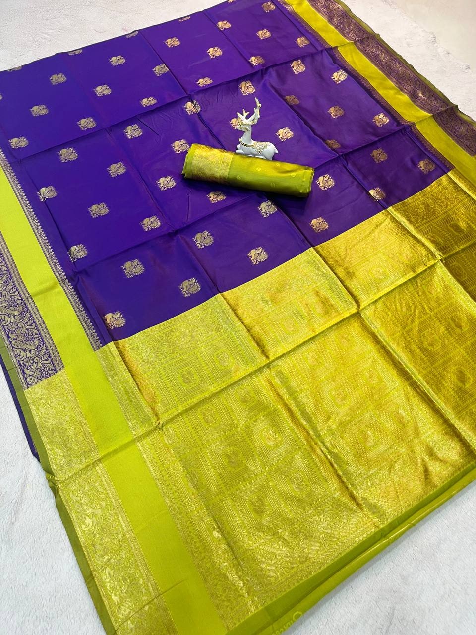 Peachmode Purple Lichi Silk Banarasi Saree - Image 5