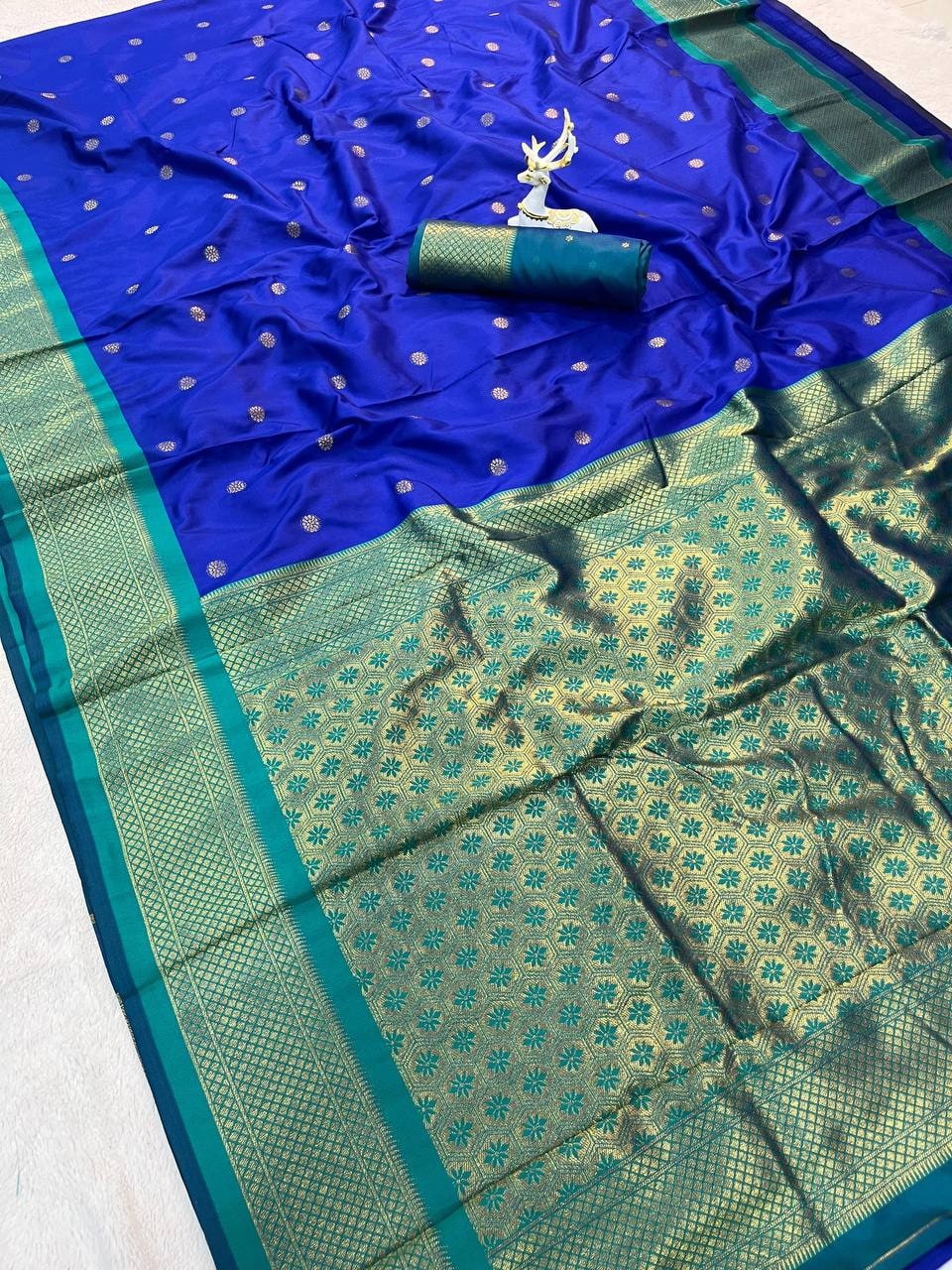 Peachmode Blue Kanjivaram Soft Silk Zari Saree - Image 7