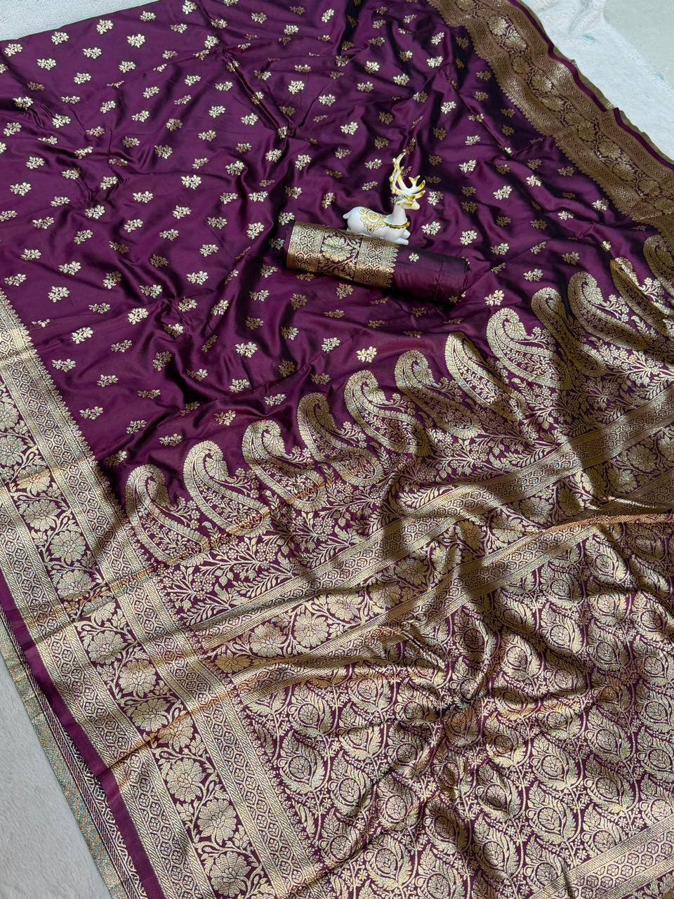 Peachmode Purple Banarasi Soft Silk Zari Saree - Image 7