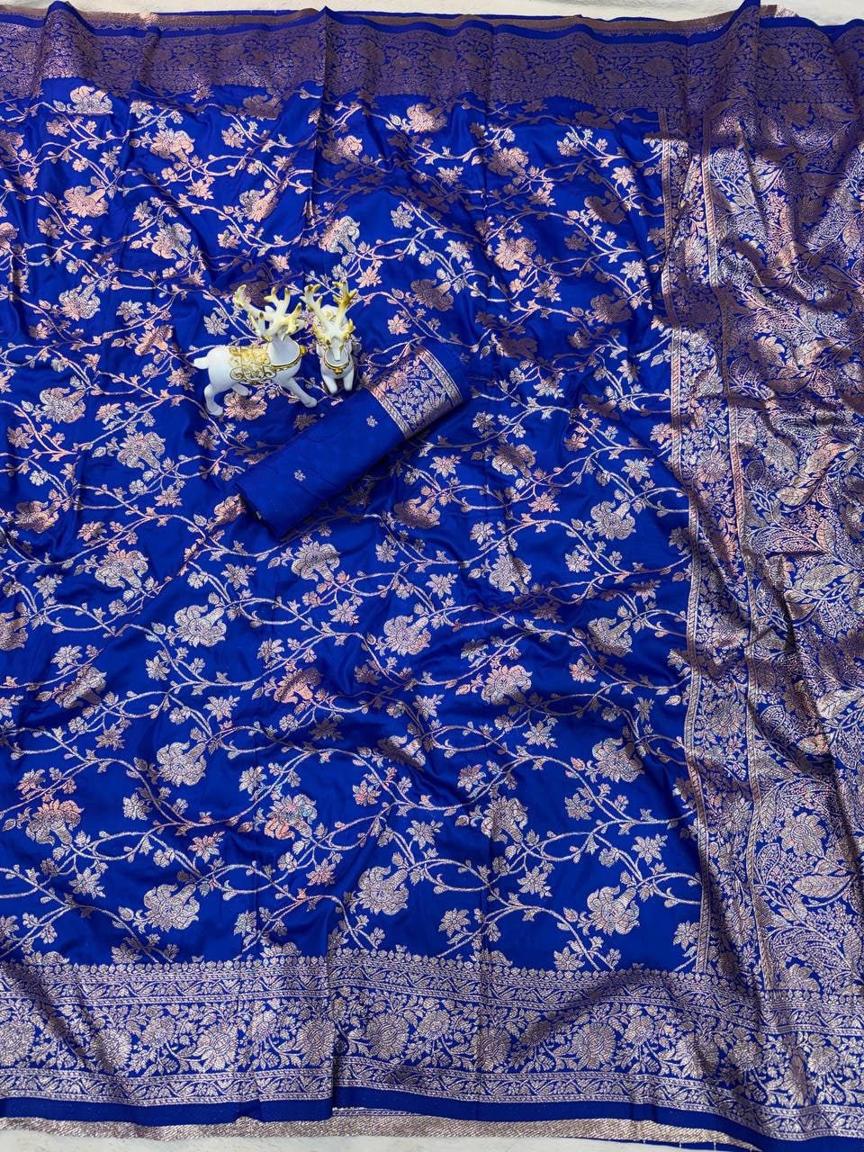 Peachmode Blue Kanjivaram Soft Silk Zari Saree - Image 8