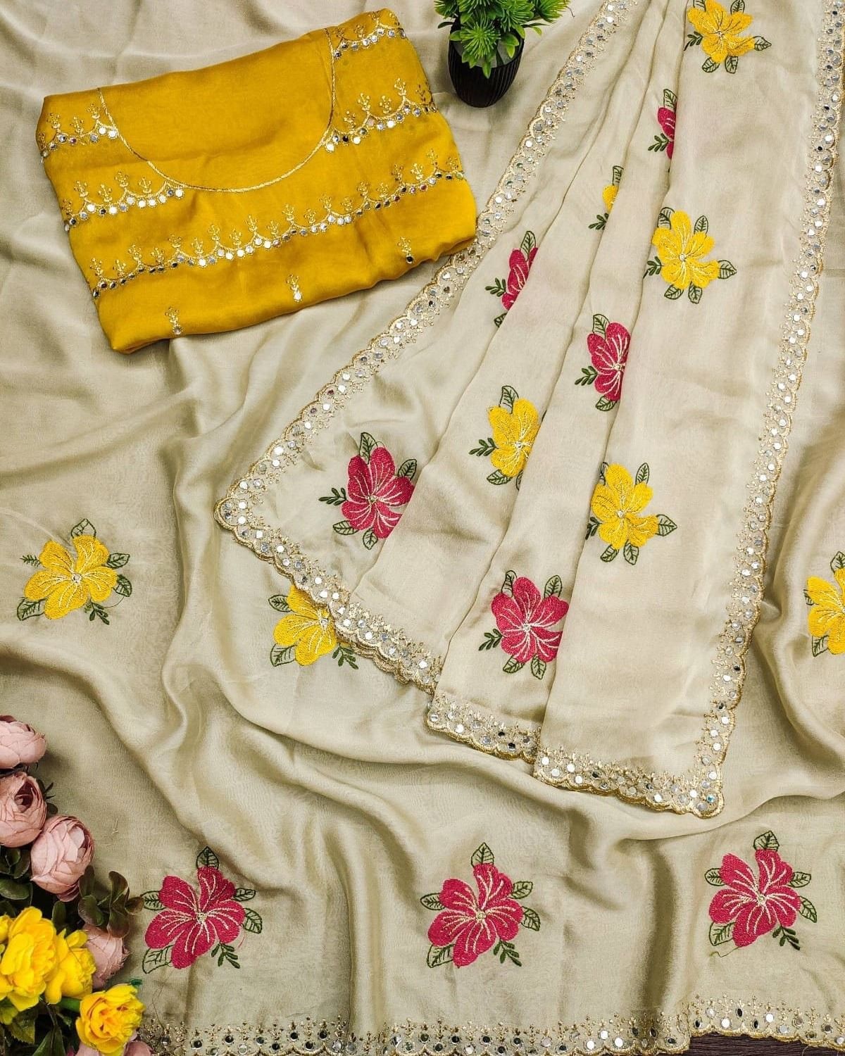 Peachmode Cream Embroidered Silk Blend Saree - Image 15