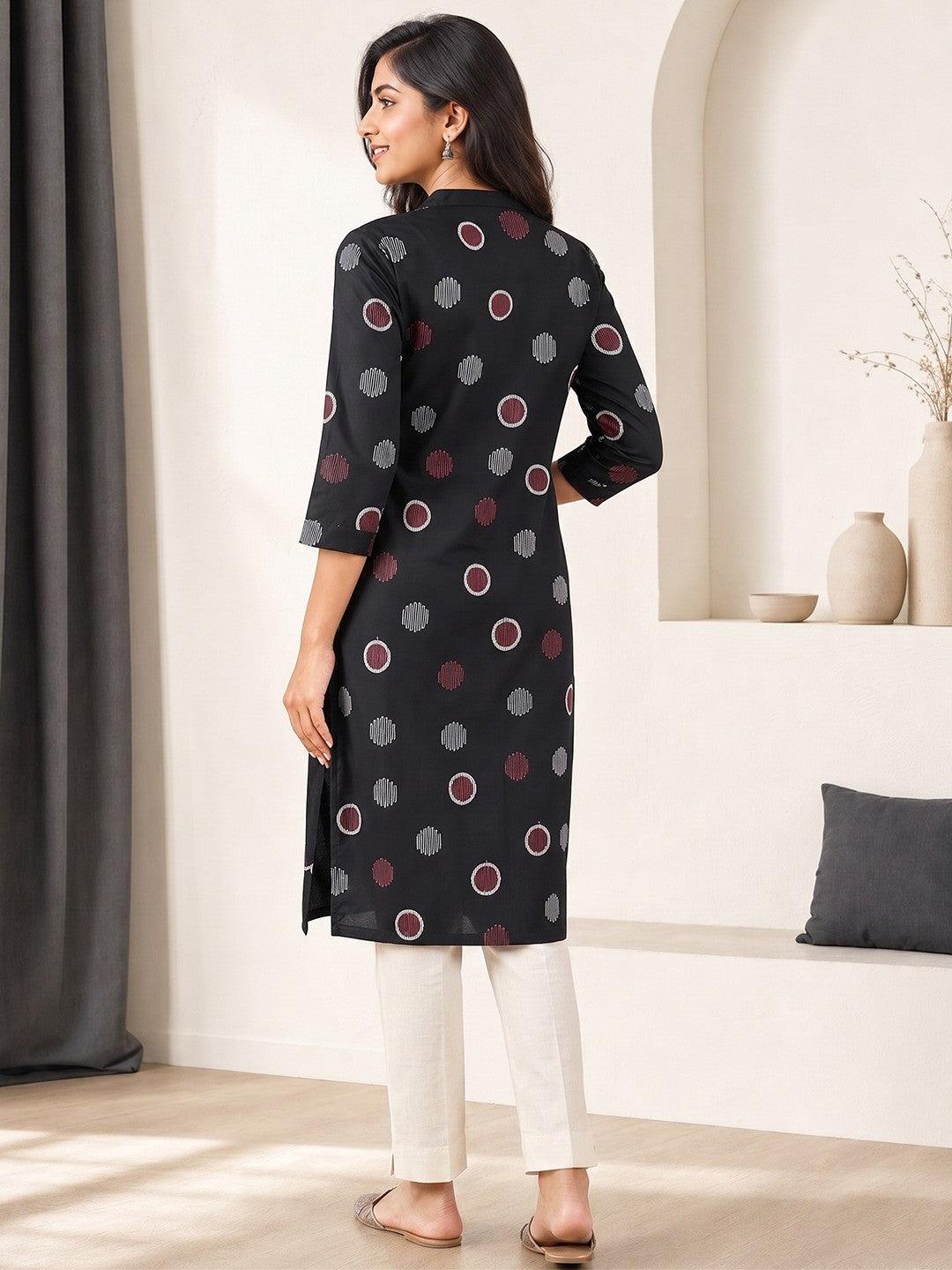 Black Pure Cotton Geometric Printed Kurti - Image 4