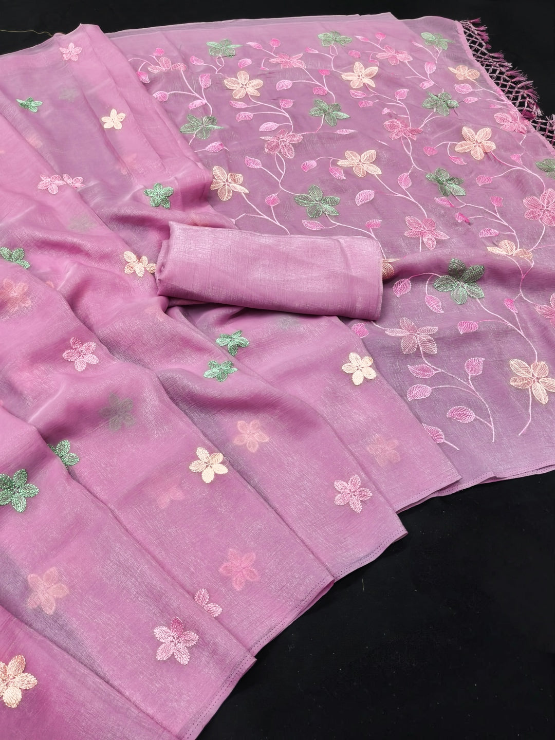 Peachmode Pink Crunchy Saree with Floral Embroidery Work - Image 2