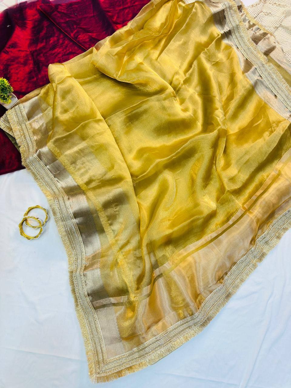 Peachmode Yellow Tissue Silk Shaded Saree - Image 3