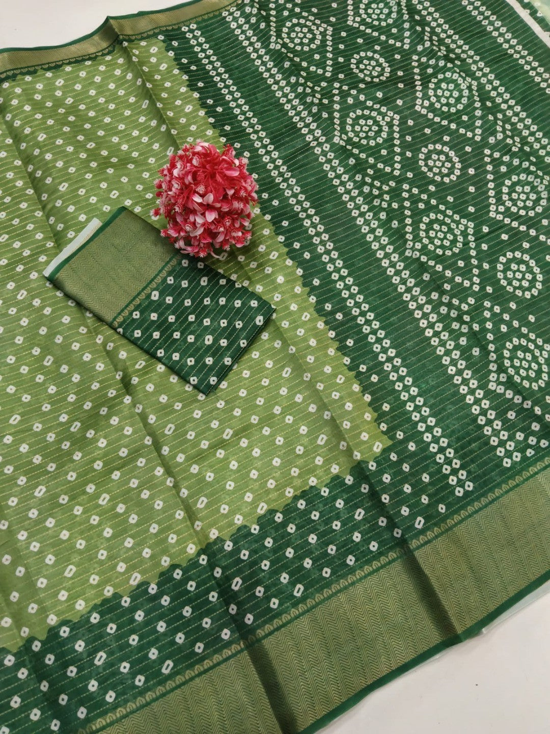 Peachmode Green Dola Silk Zari Border Saree - Image 2