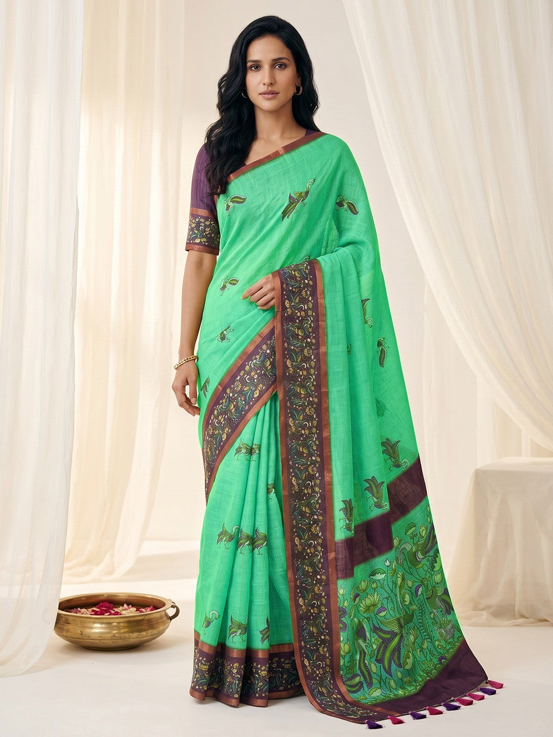 Peachmode Green Linen Cotton Zari Bentex Border Saree - Image 2
