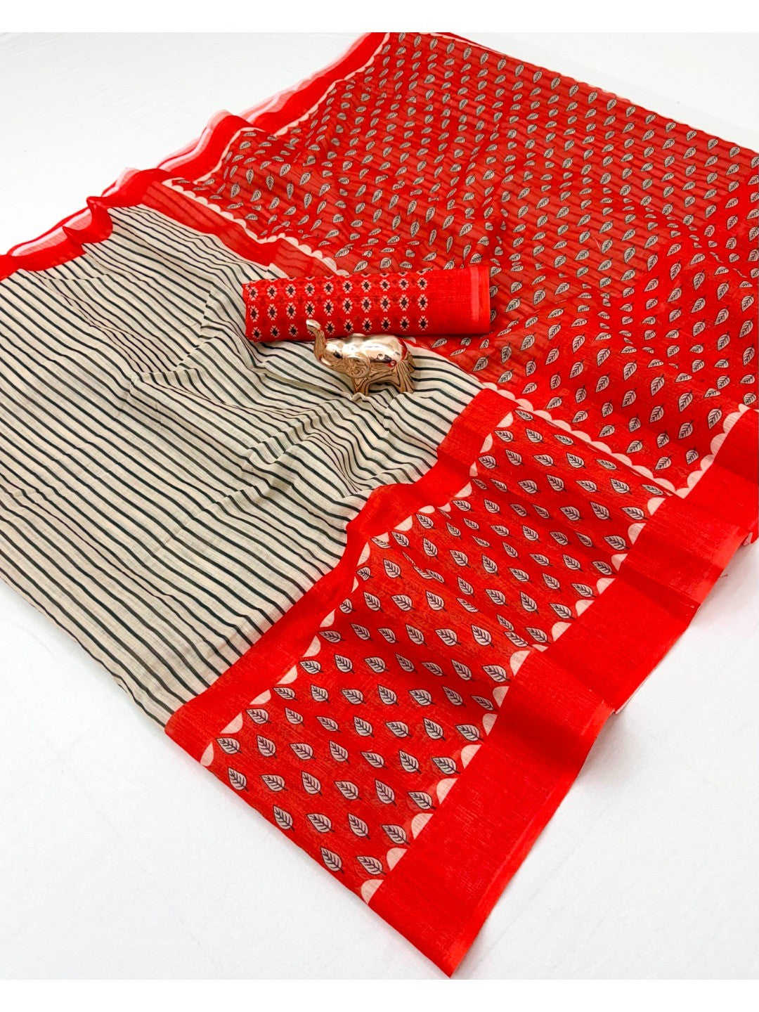 Peachmode Light Chiku Soft Linen Saree - Lisa Linen - Image 2
