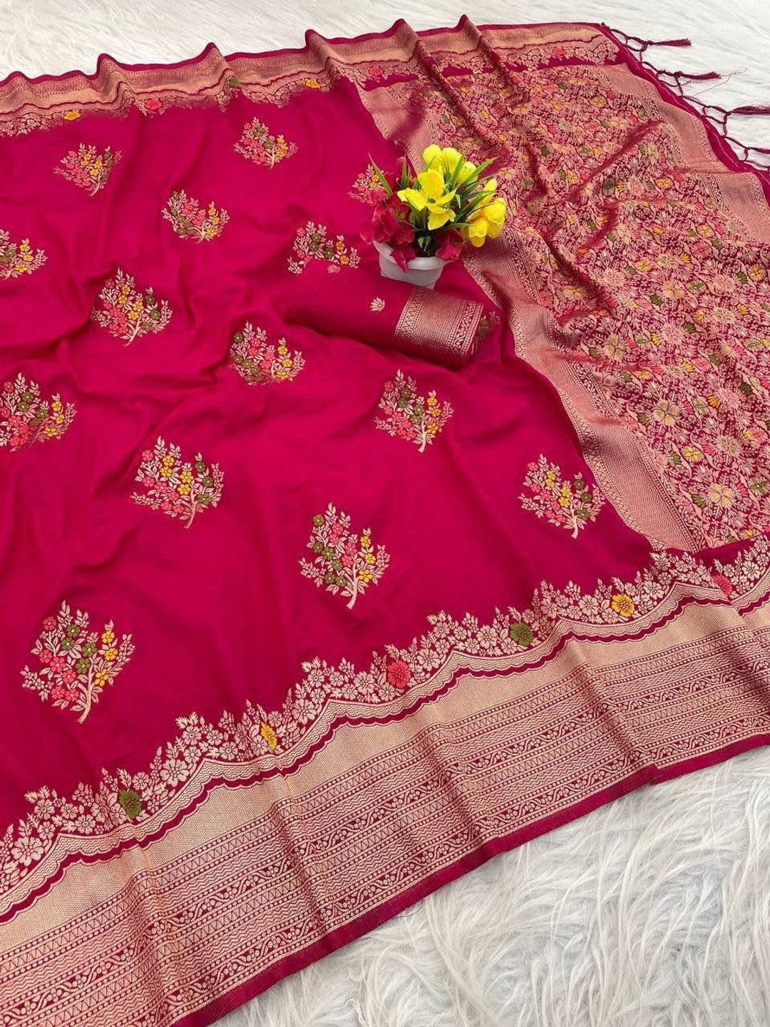 Peachmode Magenta Khadi Crepe Georgette Woven Saree - Image 6