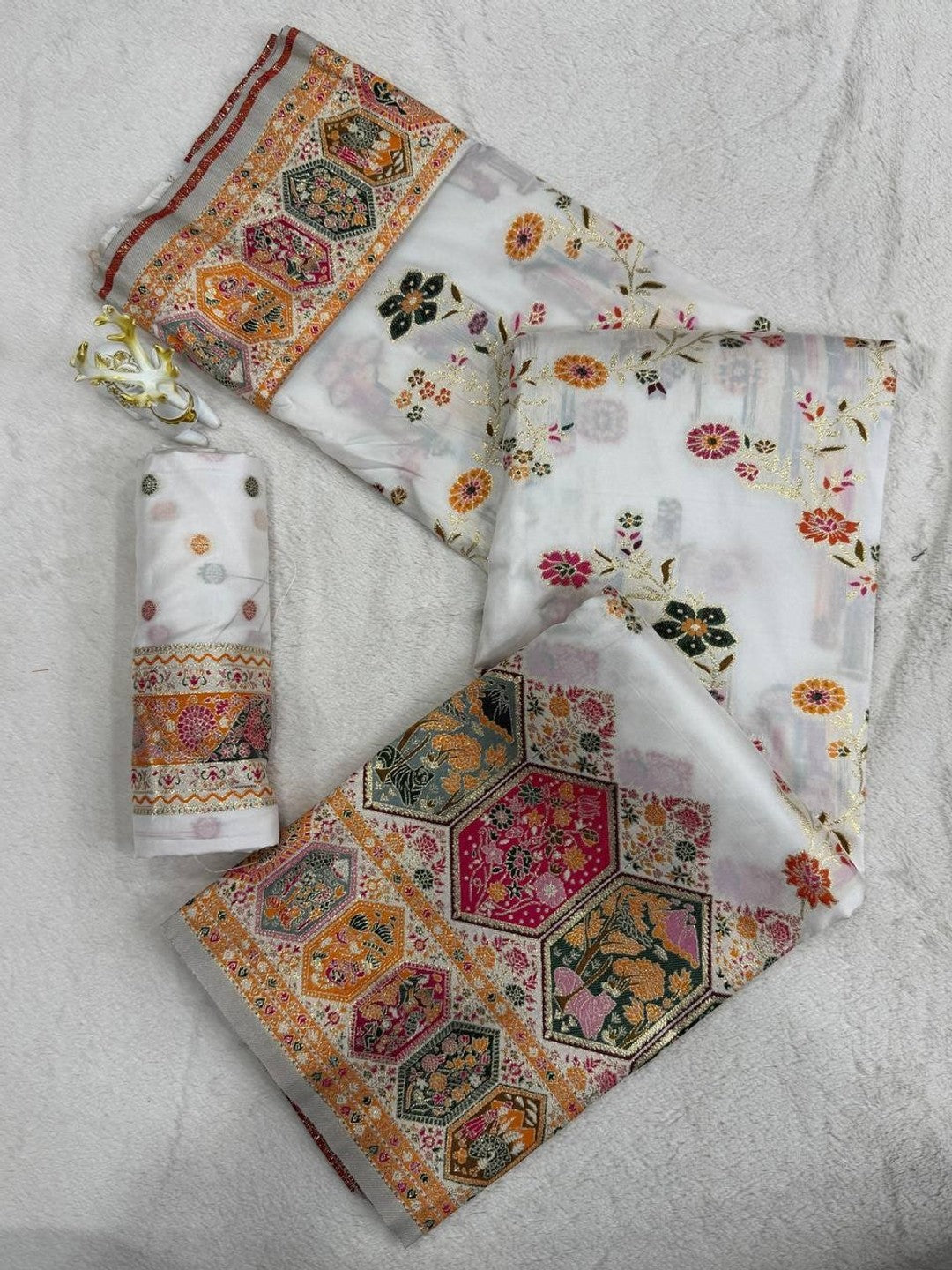 Peachmode Cream Rajwadi Pashmina Silk Woven Saree - Image 2