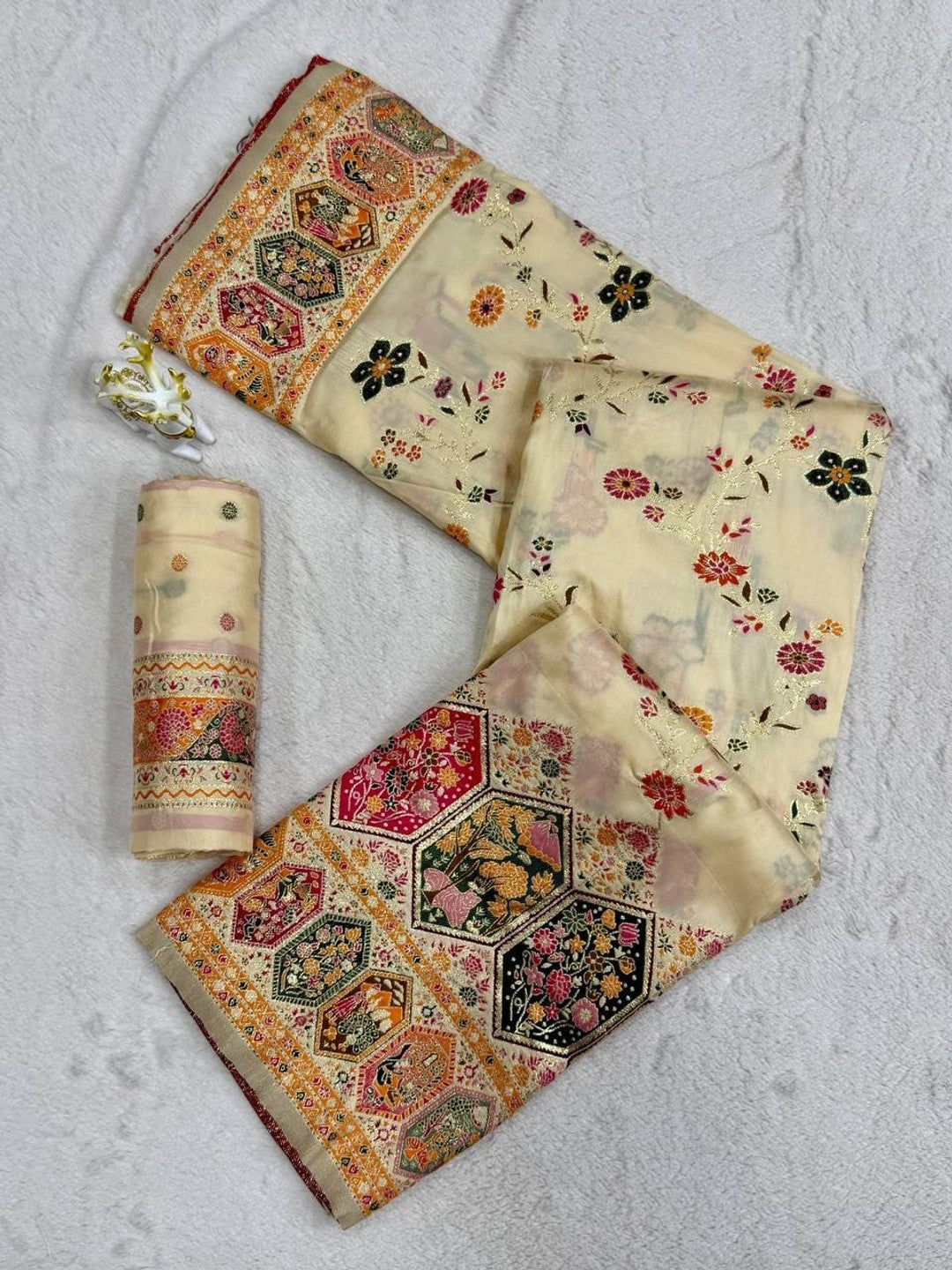 Peachmode Beige Rajwadi Pashmina Silk Woven Saree - Image 2