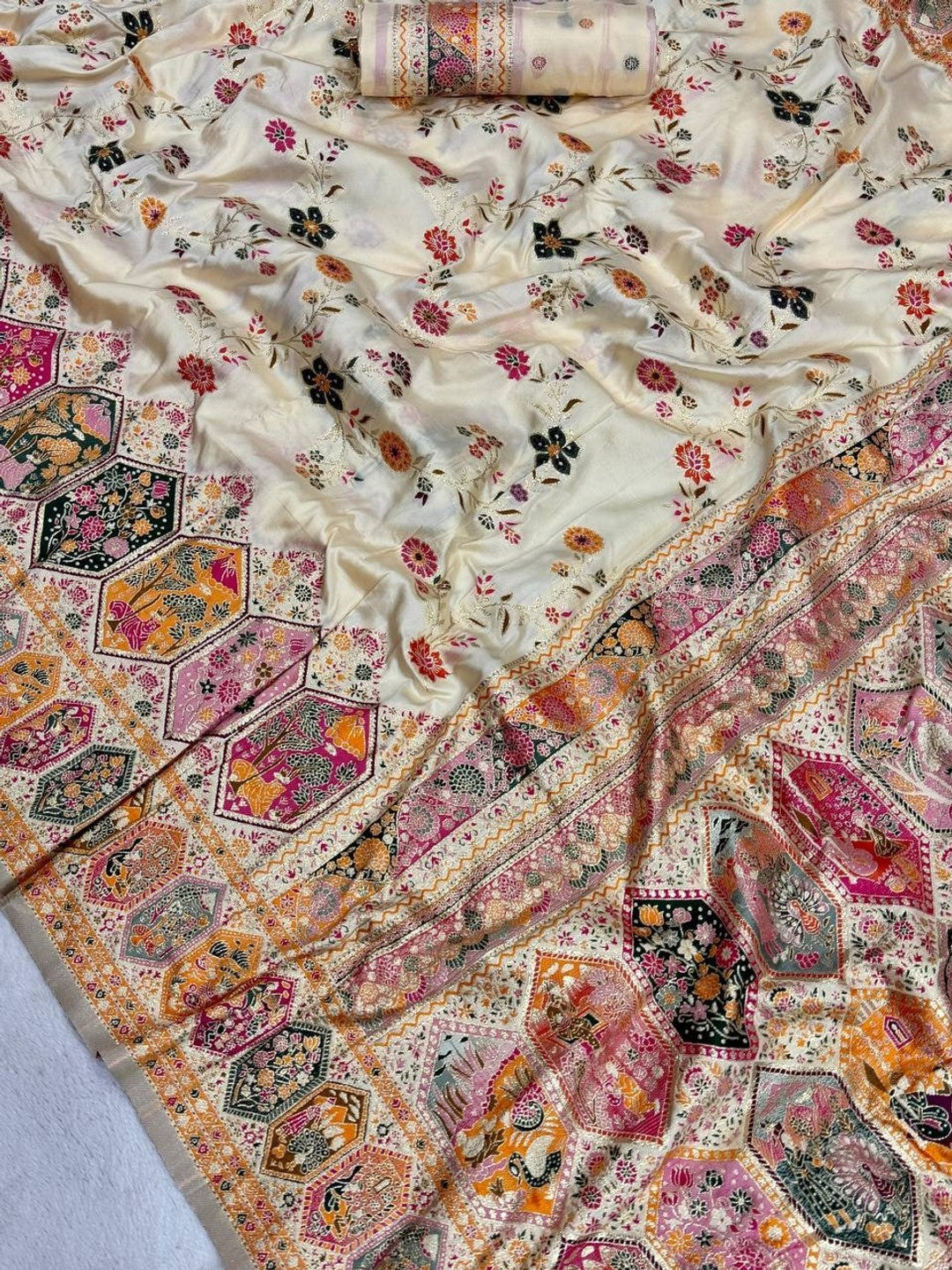 Peachmode Beige Rajwadi Pashmina Silk Woven Saree - Image 4